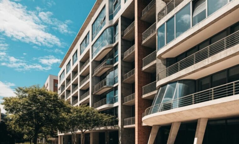 Portal exitoimoveisbr com comparação de imóveis à venda no mercado